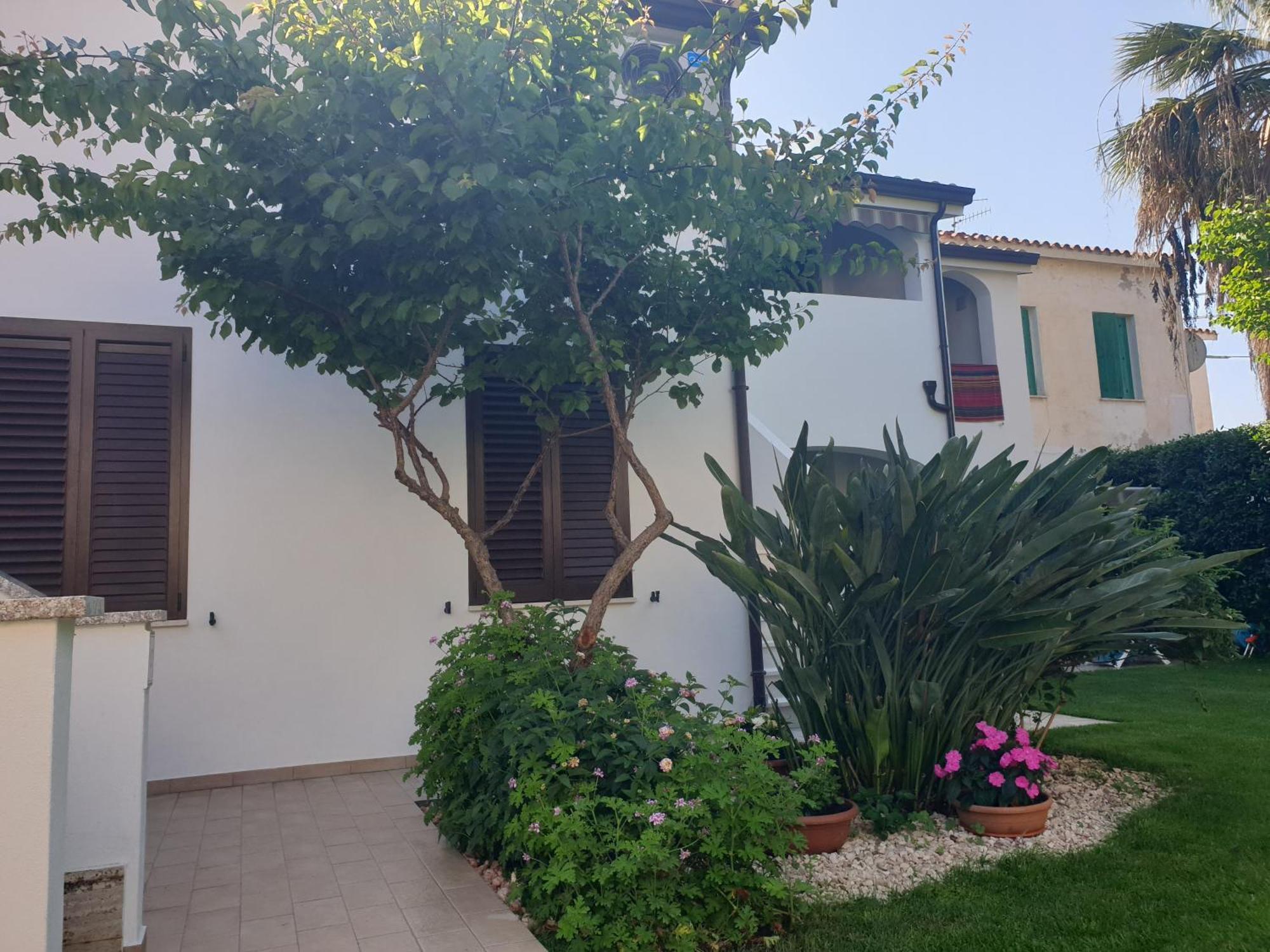 Apartamento La Casa Di Laura Tortolì Exterior foto