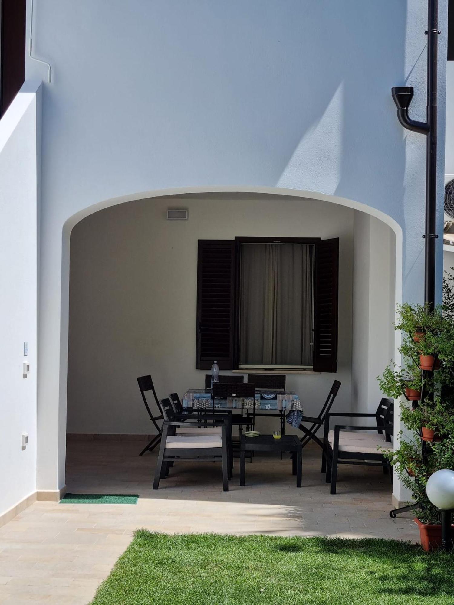 Apartamento La Casa Di Laura Tortolì Exterior foto